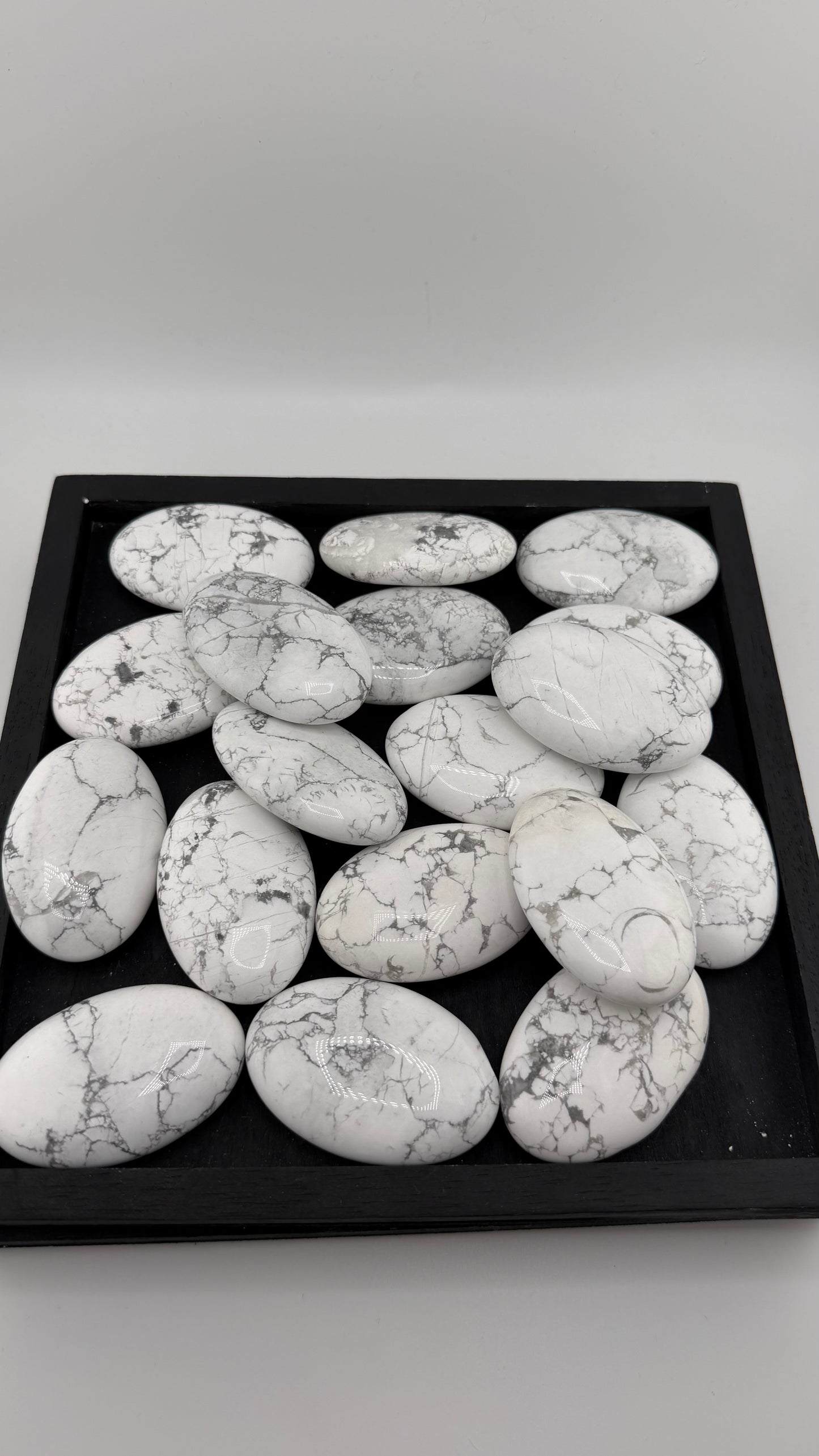 Palmstone Howlite