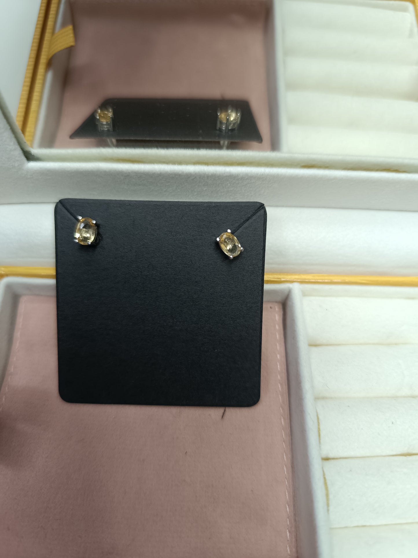 Orecchini Solitari in Citrino Naturale