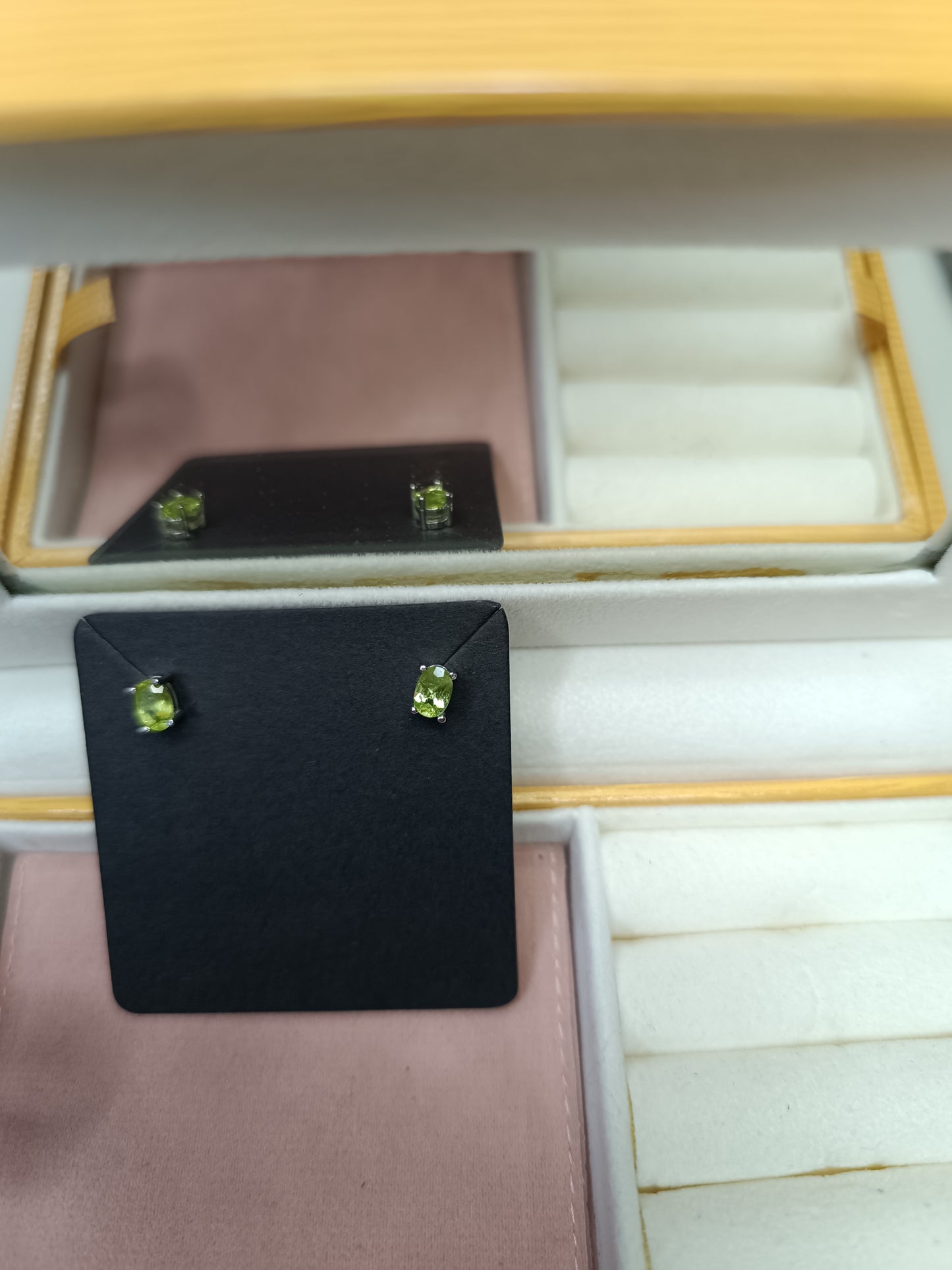 Orecchini Solitari in Peridoto