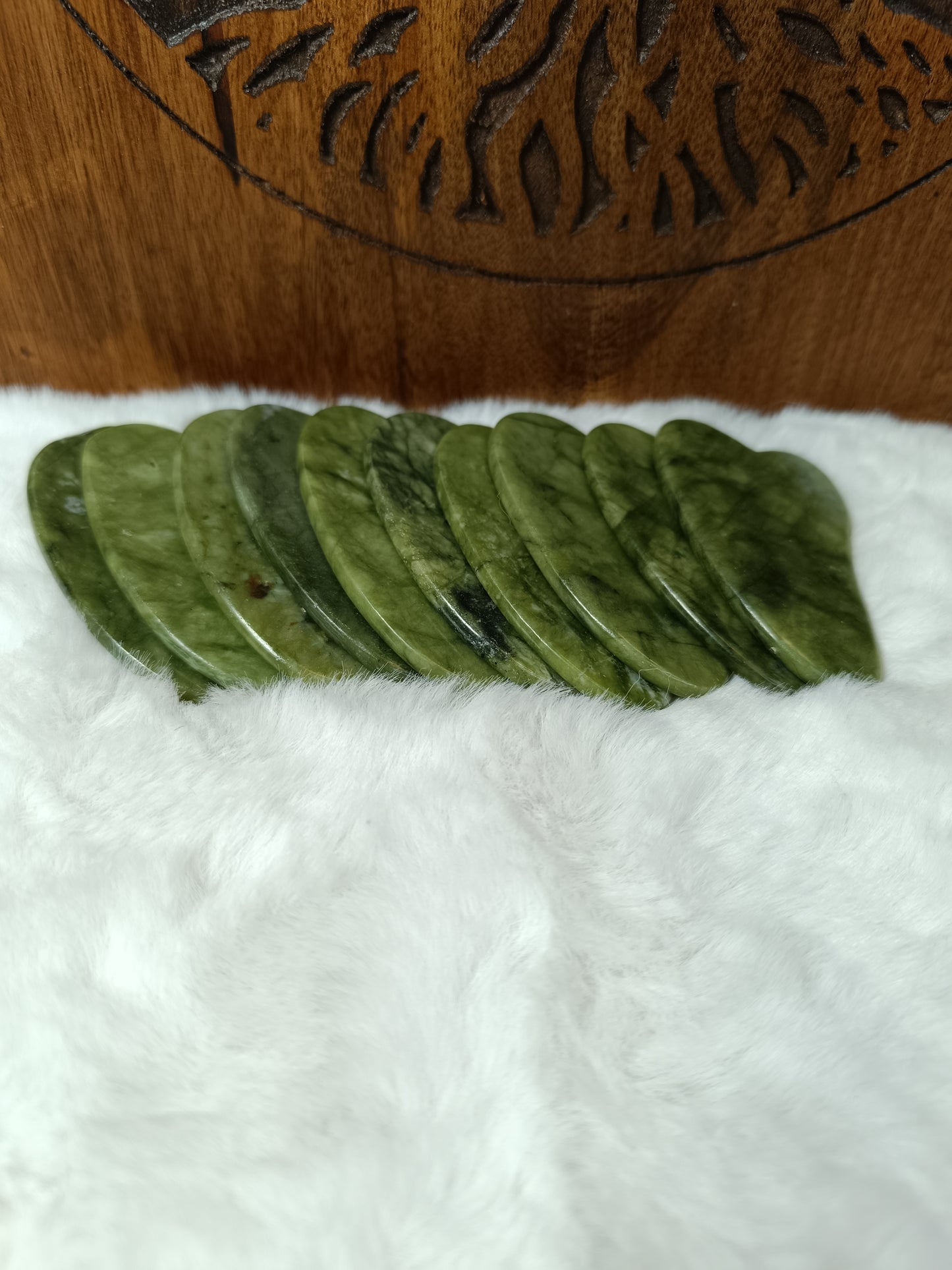 Gua Sha in pietra di Giada