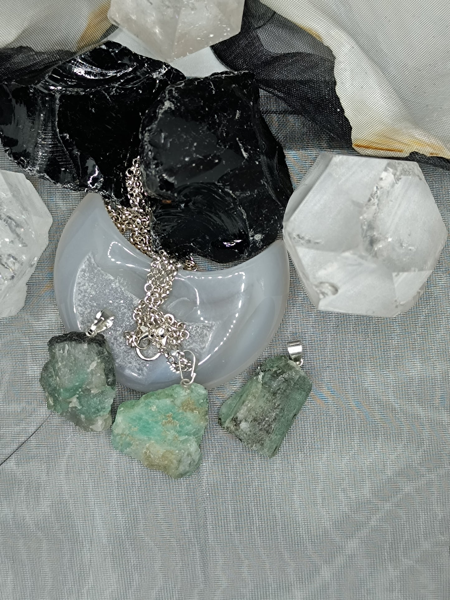 Ciondolo in Smeraldo grezzo