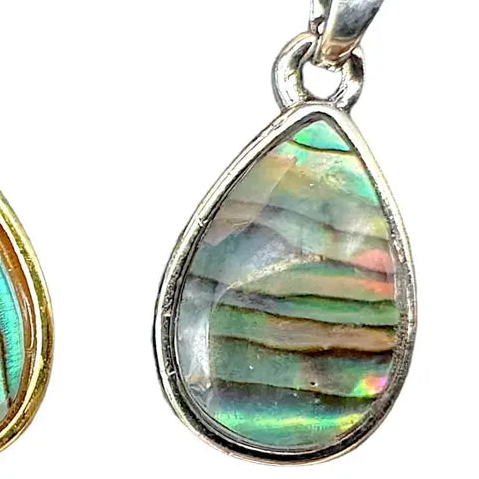 Ciondolo conchiglia di abalone 1 x 1 cm